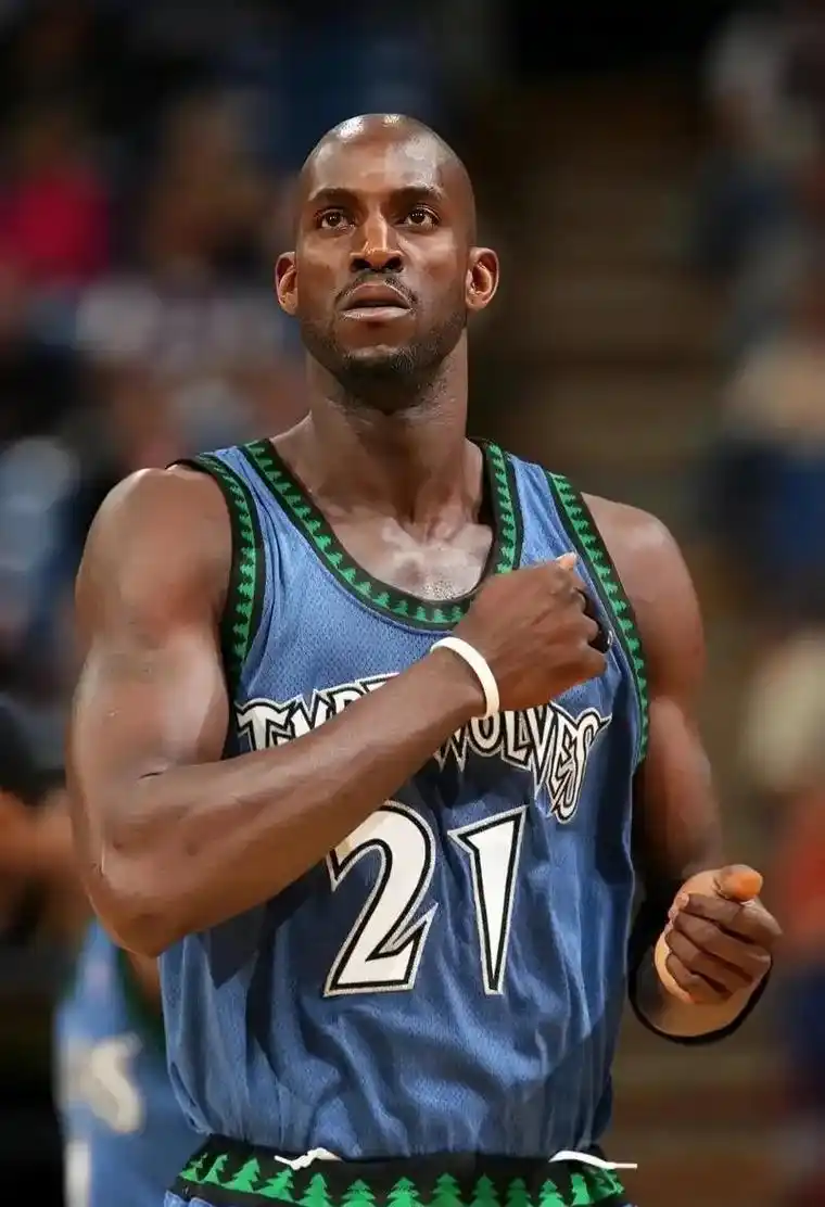 加内特盛赞群雄割据时代：NBA新豪门崛起，王朝统治力被重新定义